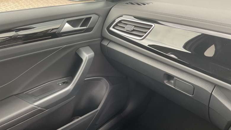 Volkswagen T-Roc 1.5 TSI R-Line 5dr Petrol Hatchback